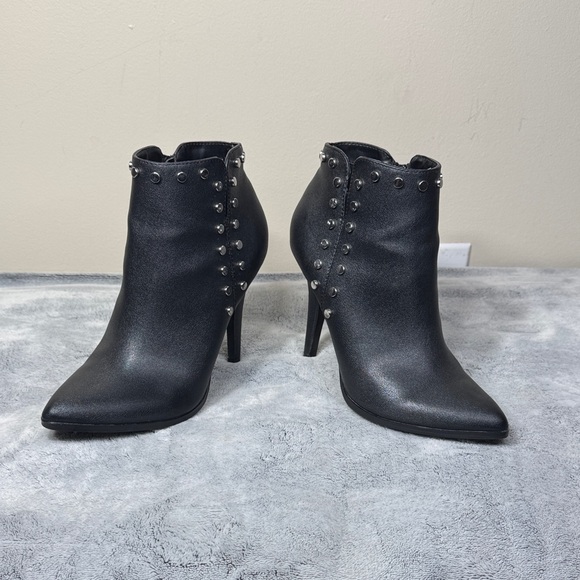 Fergalicious Shoes - Fergalicious by Fergie “Captain” Studded Ankle Booties - Black - Size 7 - EUC